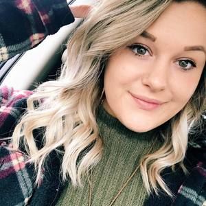 Meet your Posher, Corrine
